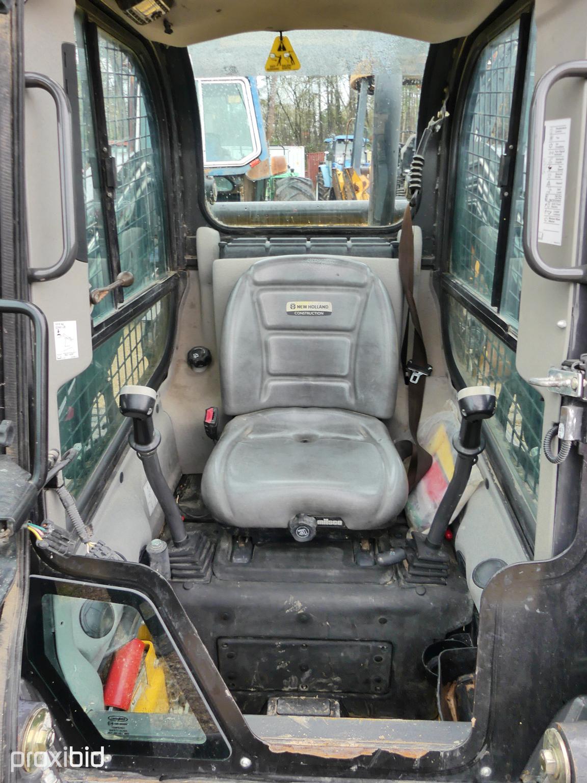 NH C232 Cab Skid Steer