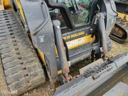 NH C232 Cab Skid Steer