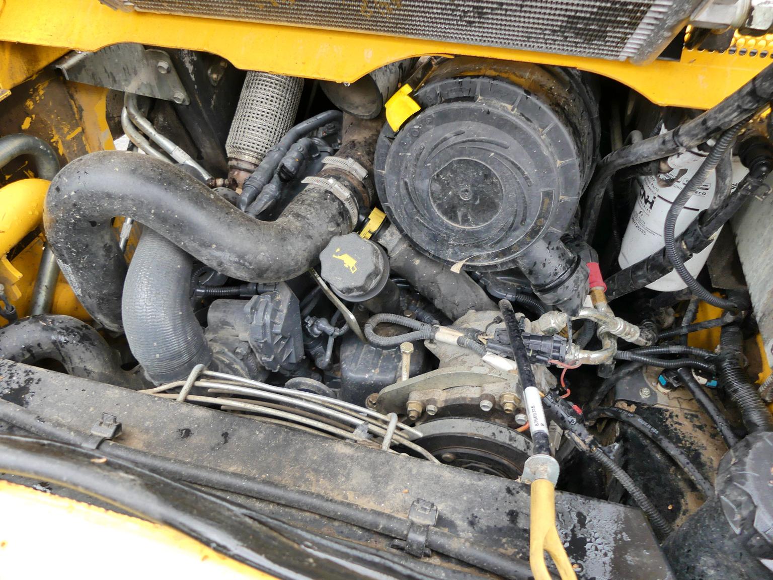 NH C232 Cab Skid Steer
