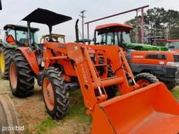 Kubota M7040 4x4 w/ldr