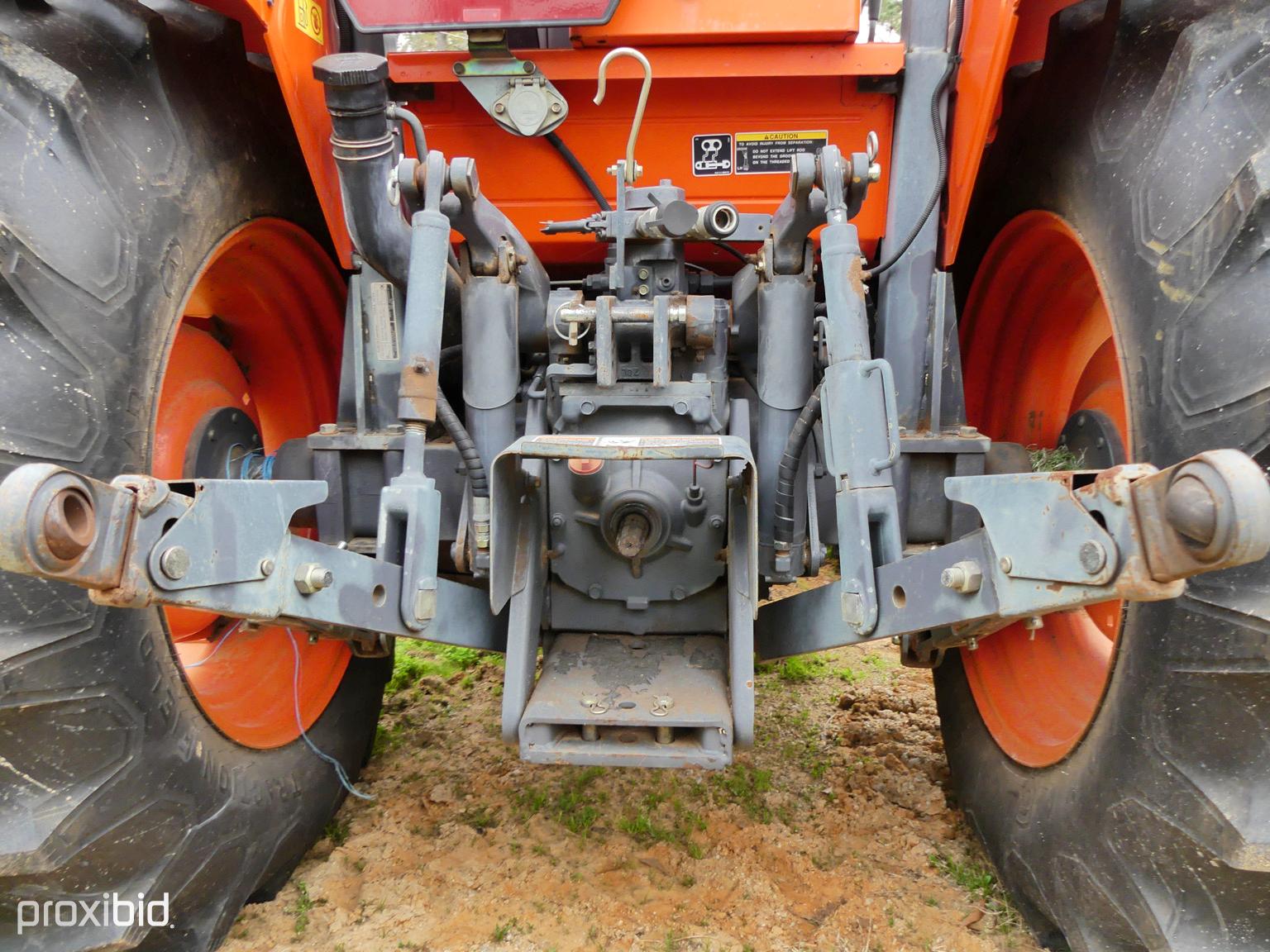 Kubota M7040 4x4 w/ldr