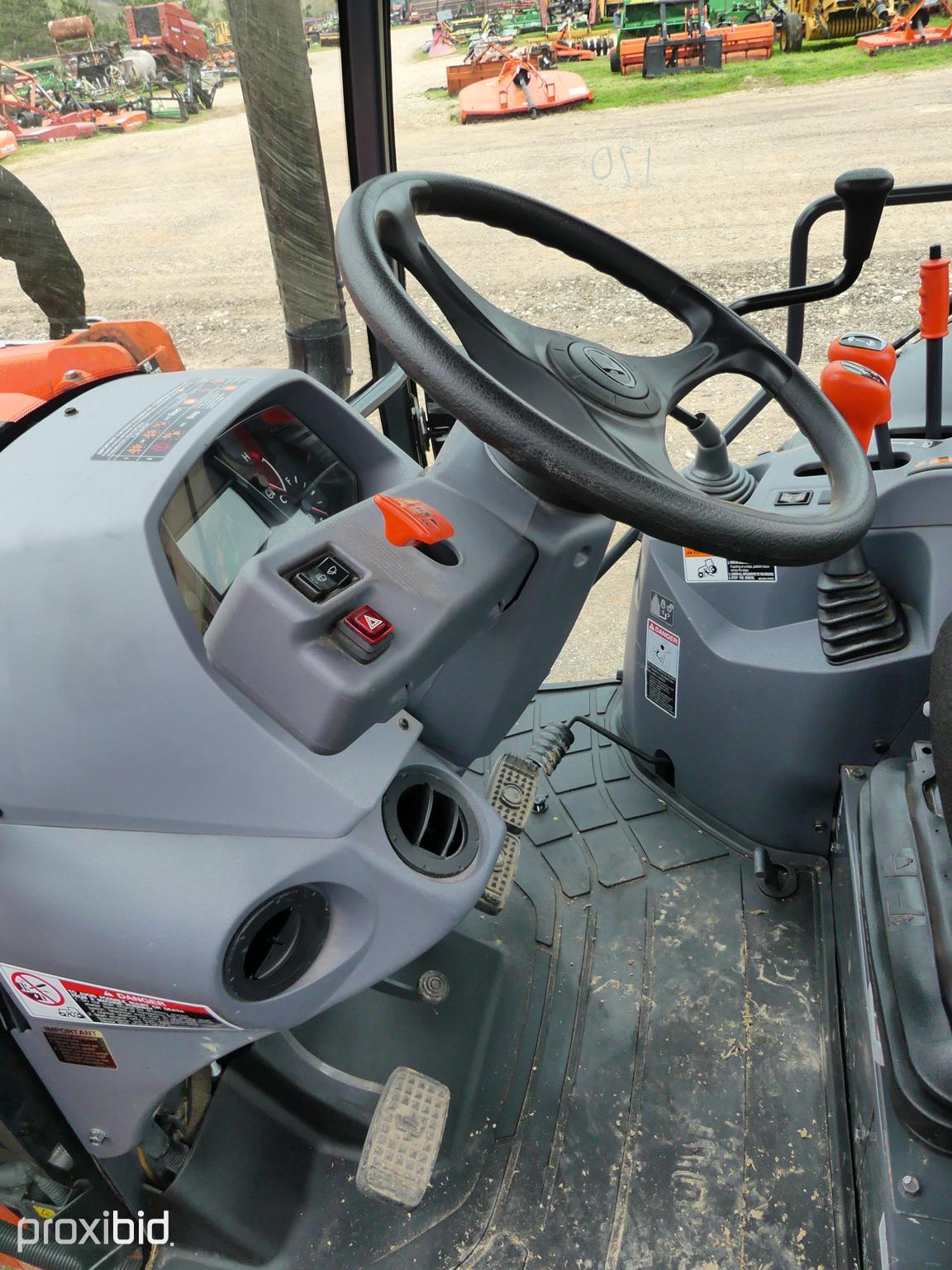 Kubota M5-091 Cab 4x4 w/ldr