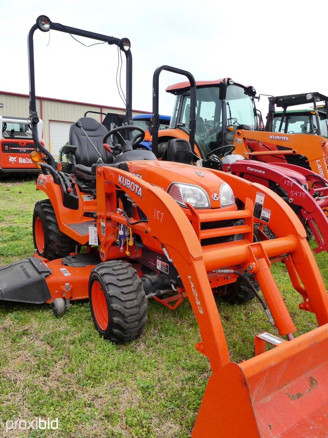 Kubota BX2670 4x4 w/ldr & belly mower