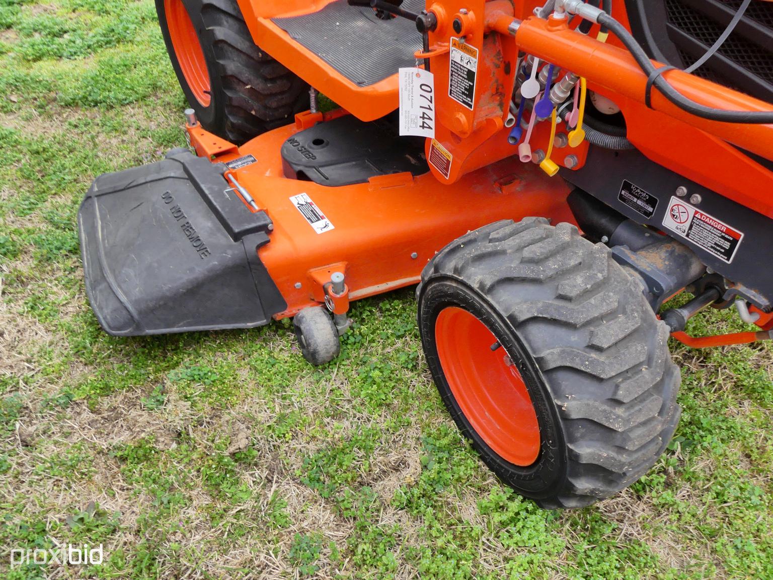 Kubota BX2670 4x4 w/ldr & belly mower