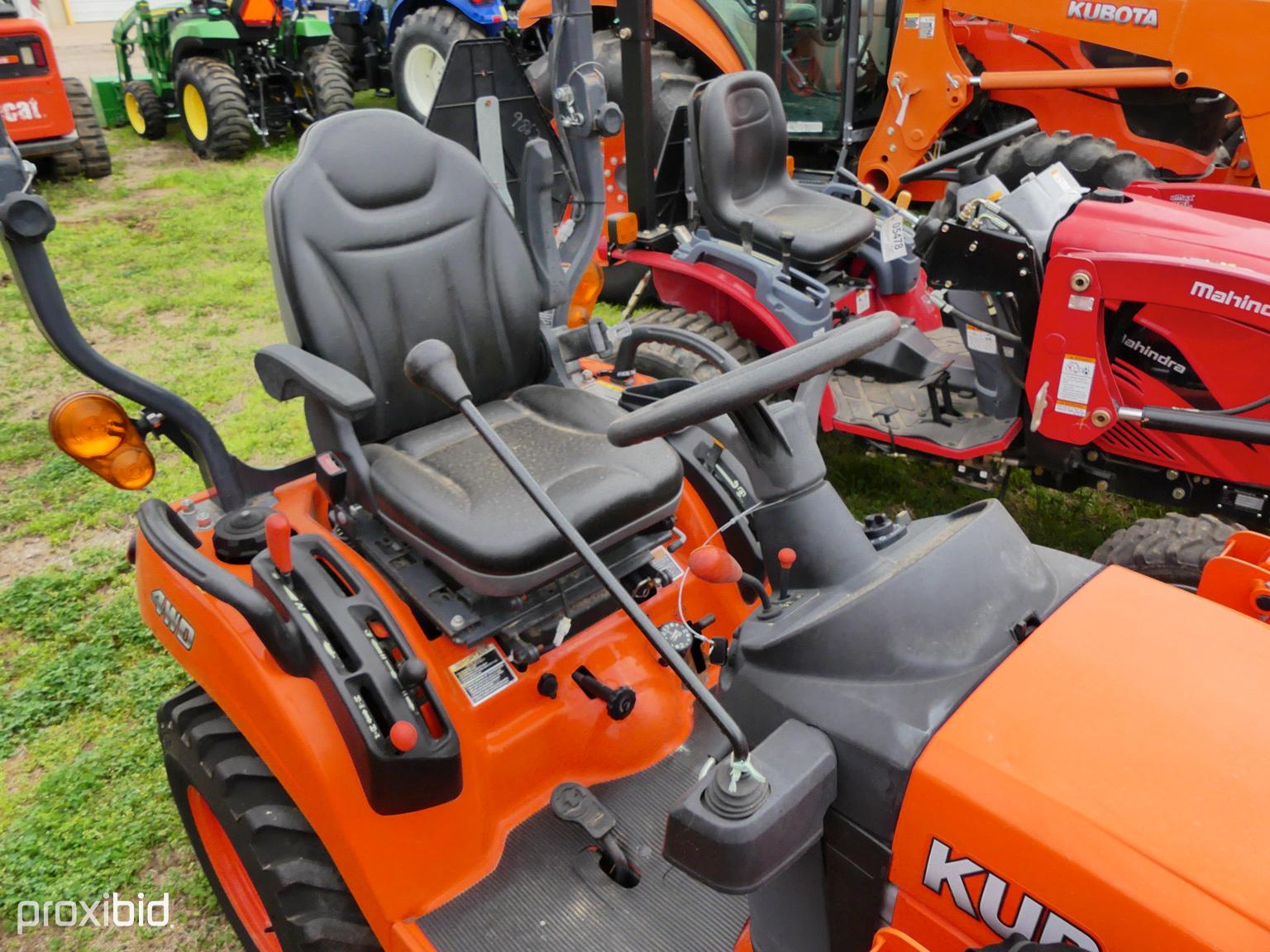 Kubota BX2670 4x4 w/ldr & belly mower