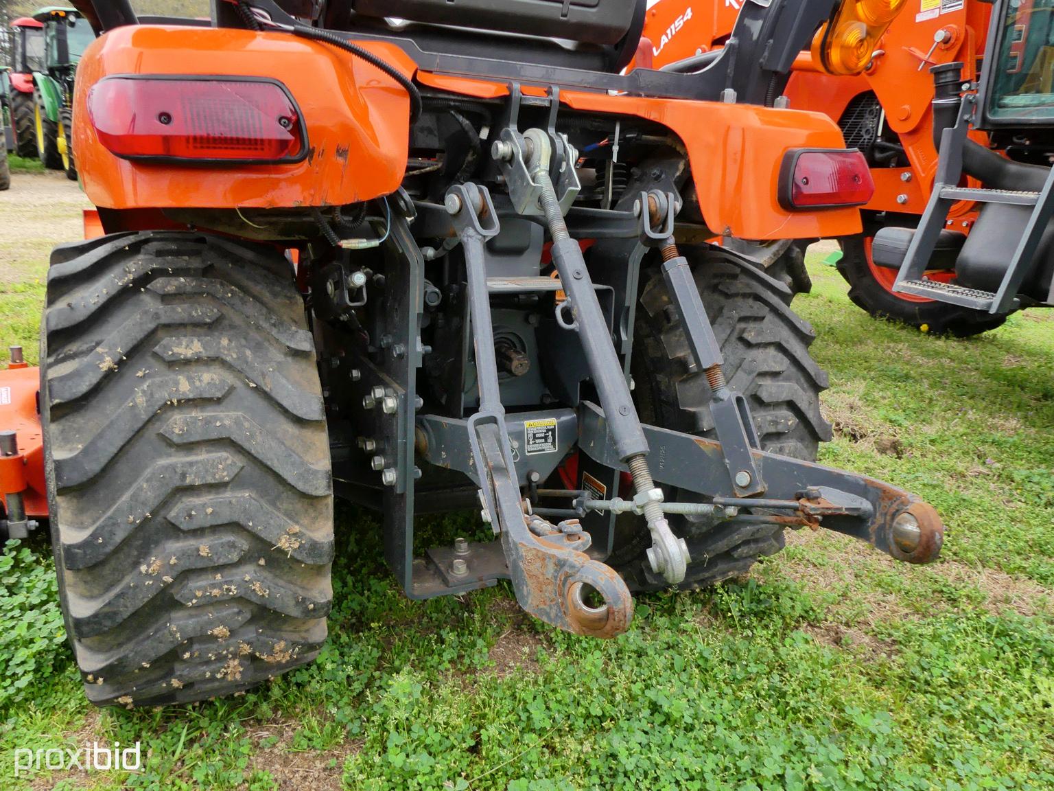 Kubota BX2670 4x4 w/ldr & belly mower