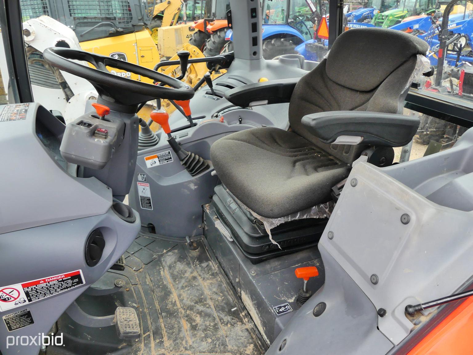 Kubota M5-111 Cab 4x4 w/ldr