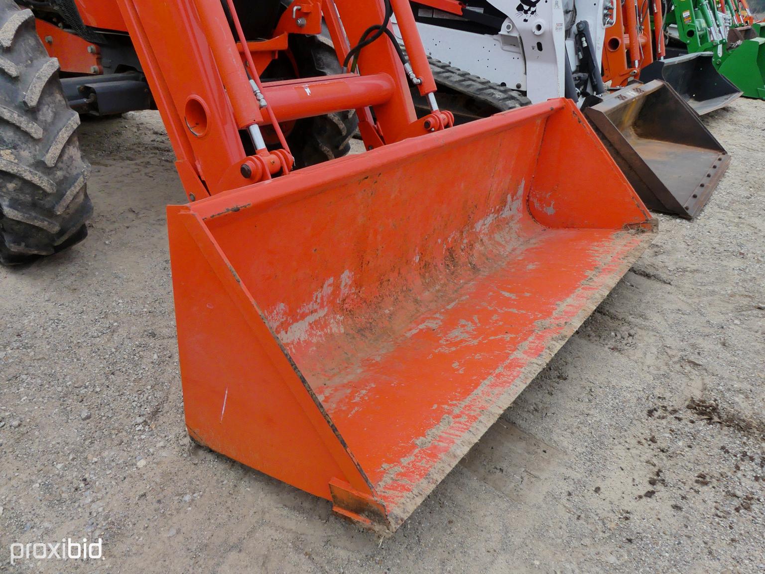 Kubota M5-111 Cab 4x4 w/ldr