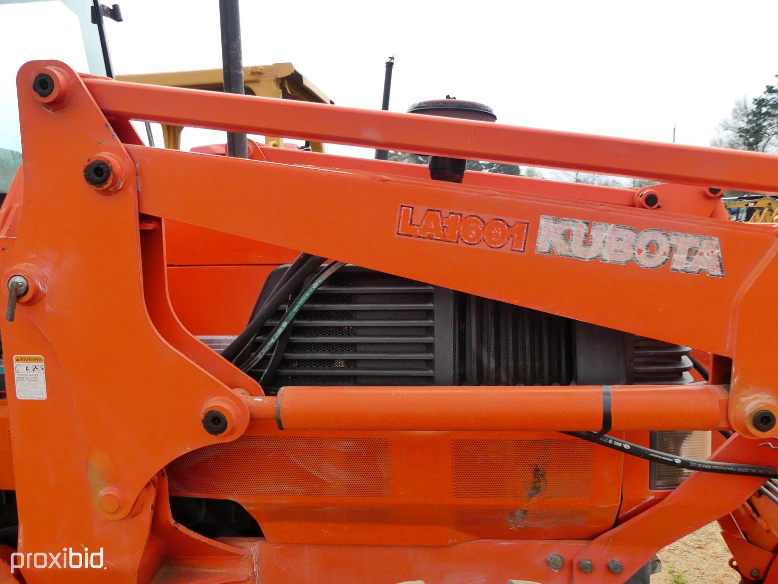 Kubota M110 Cab 4x4 w/ldr