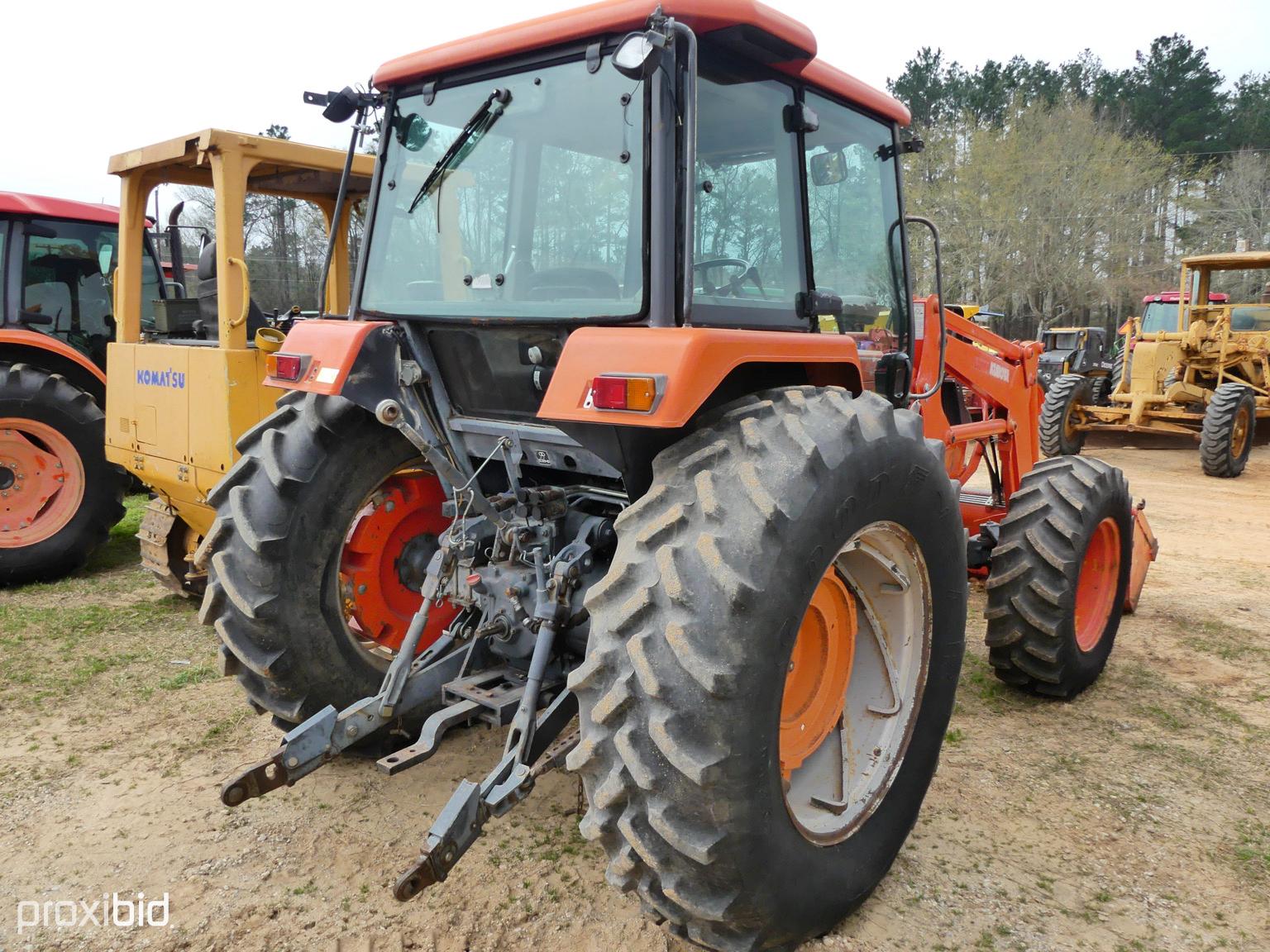 Kubota M110 Cab 4x4 w/ldr