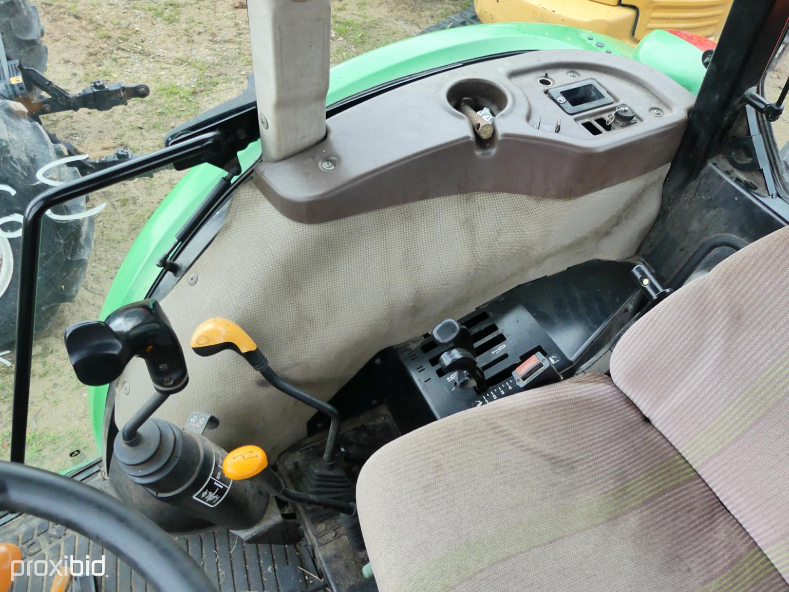 JD 5101E Cab 4x4 w/ldr