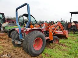 Kubota B9200 w/ldr (SALVAGE)