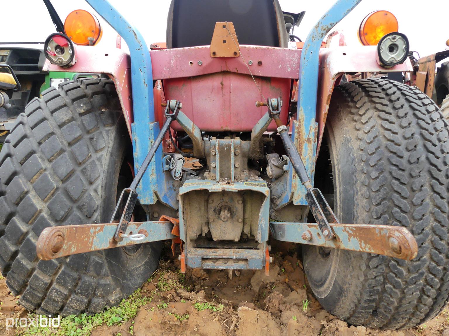 Kubota B9200 w/ldr (SALVAGE)