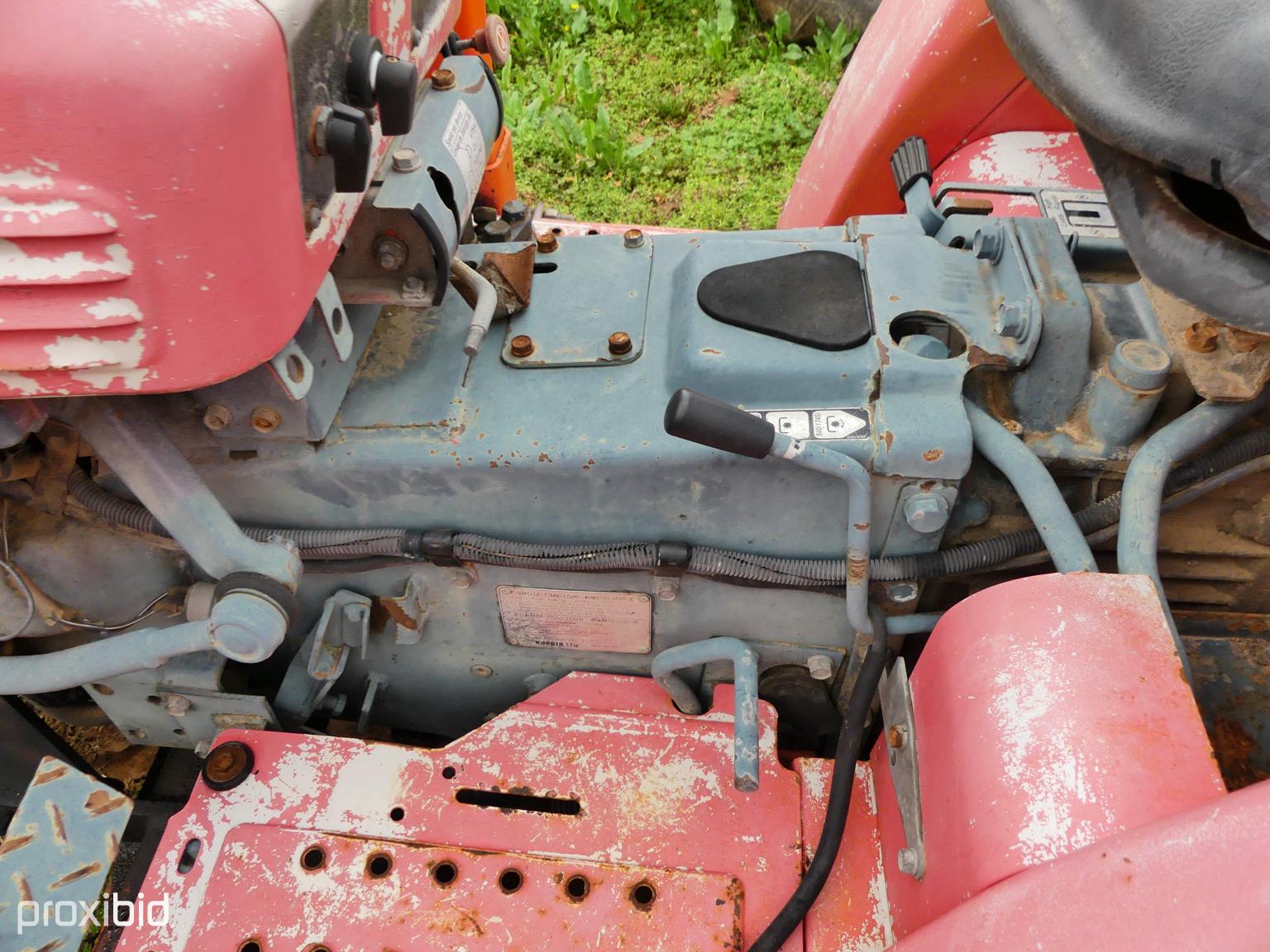 Kubota B9200 w/ldr (SALVAGE)