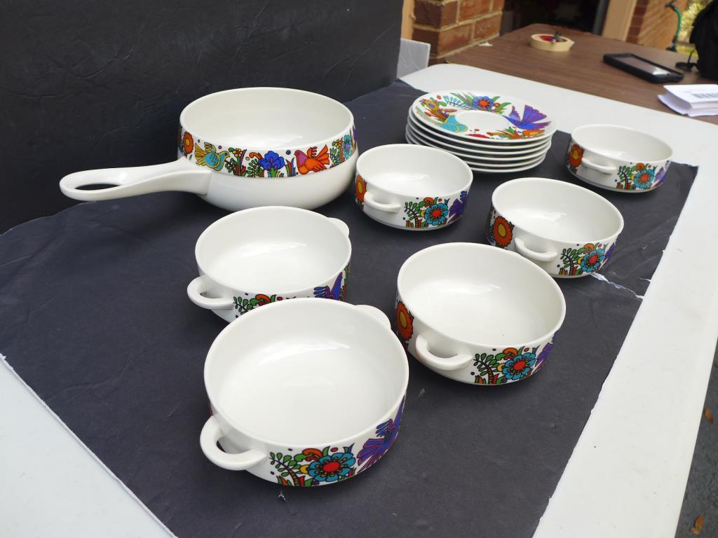 (13) Pieces of Villeroy & Boch "Acapulco" Double