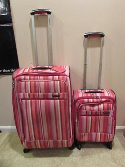 (2) Pieces of Spinner Luggage