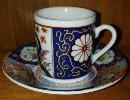 (4) Imariware Flat Demitasse Cups/Saucers