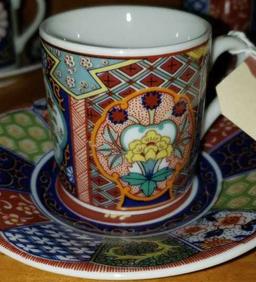 (4) Imariware Flat Demitasse Cups/Saucers