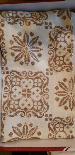 Assorted Linens: Tablecloth 64" x 94"