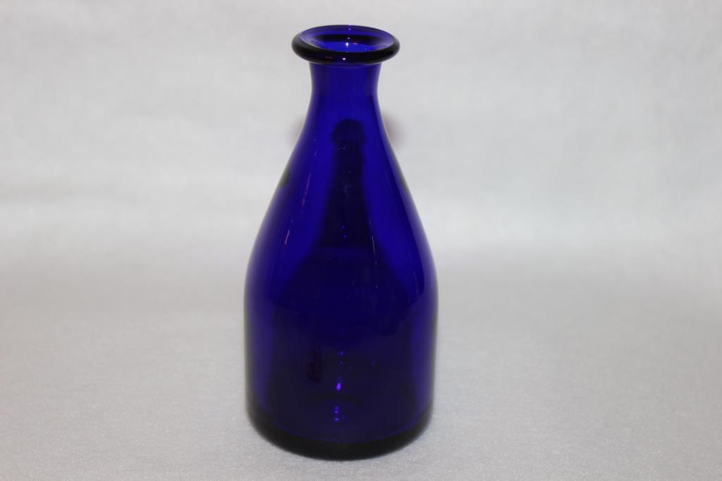 (4) Cobalt Blue Items: (2) 4 1/2" Cherub Candle