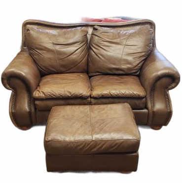 Leather Love Seat w/Ottoman