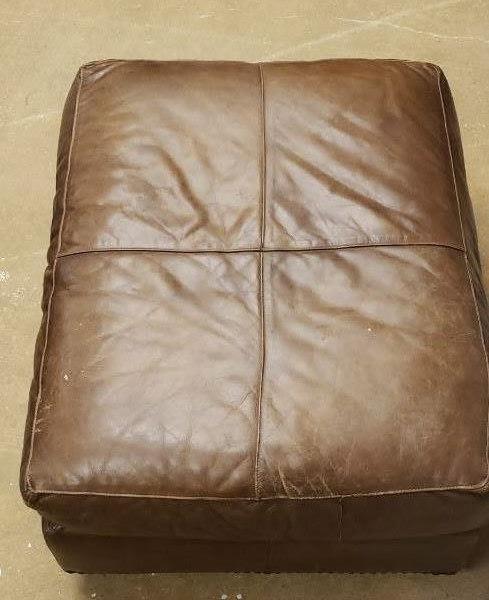 Leather Love Seat w/Ottoman