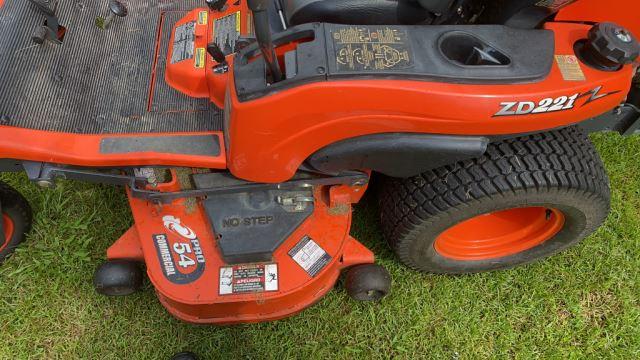 Kubota Diesel ZD221 Pro 54" Deck Commercial Zero