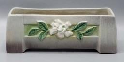 Roseville "gardenia" Planter