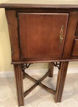 Chippendale Style Server w/2 Drawers & 2 Doors