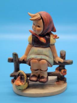 Hummel "Just Resting" Figurine, Hum 112/3/0, TMK-1