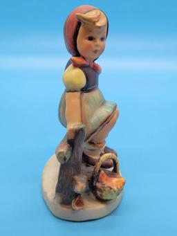 Hummel "Just Resting" Figurine, Hum 112/3/0, TMK-1