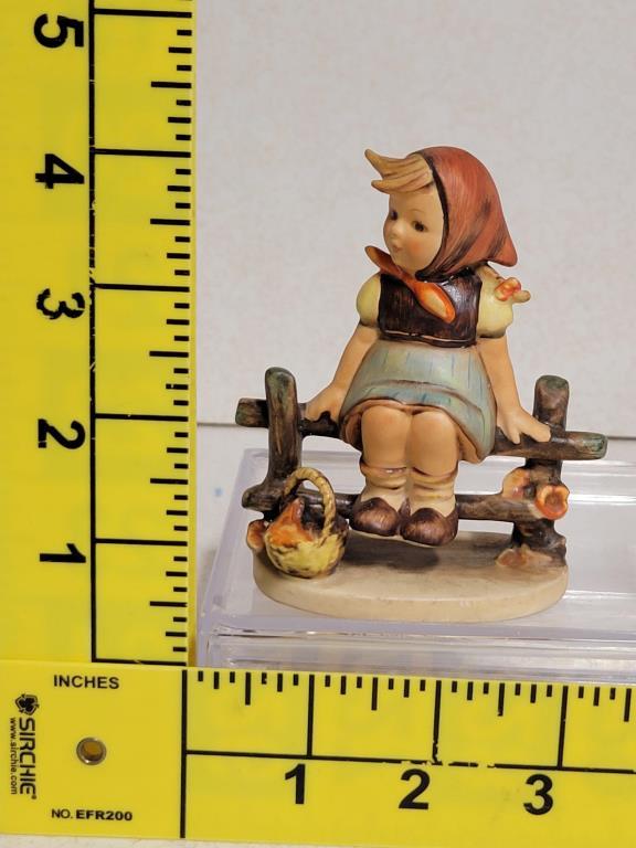 Hummel "Just Resting" Figurine, Hum 112/3/0, TMK-1