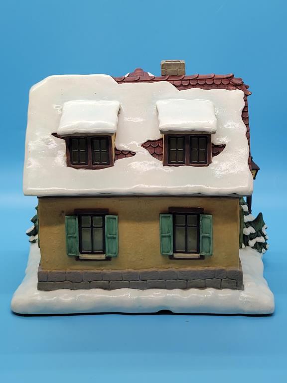 Hummel Lighted House
