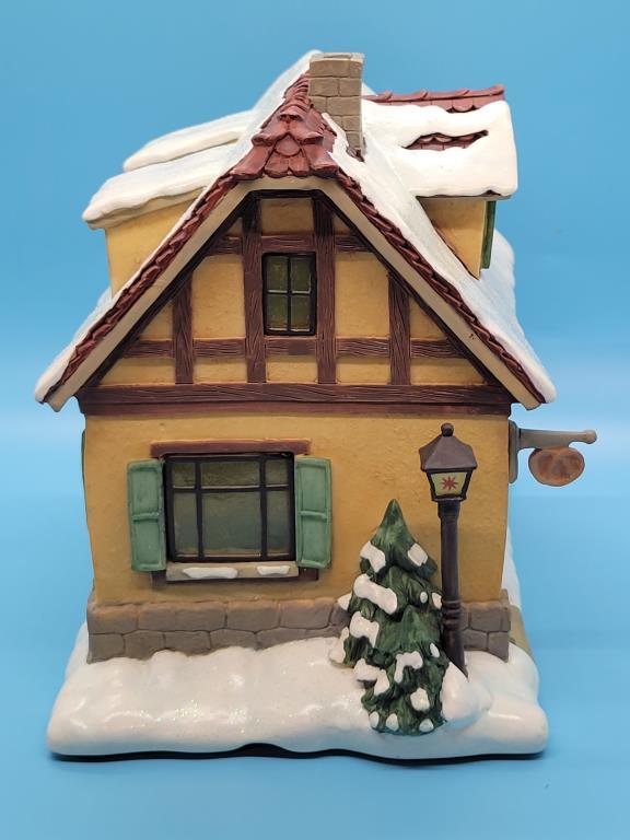 Hummel Lighted House