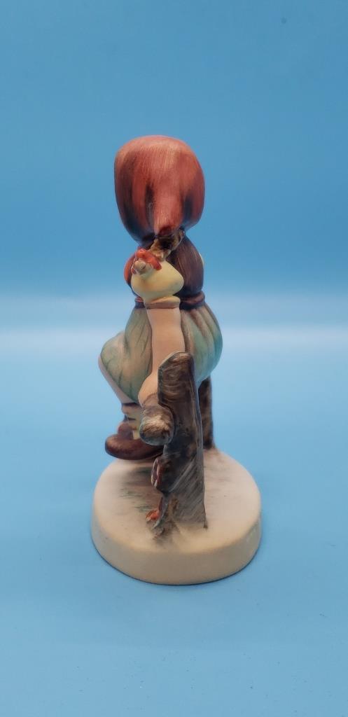 Hummel "Just Resting" Figurine, Hum 112 3/0