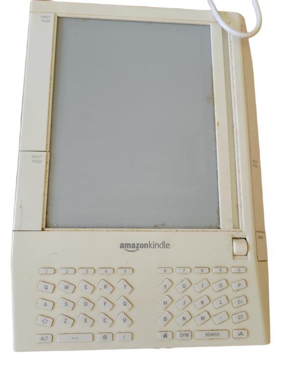 Amazon Kindle 1st Gen w/Cord (white-working
