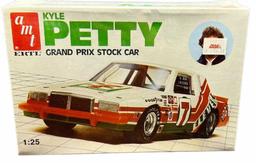 Ertl 1:25 Scale Kyle Petty Grand Prix Stock Car