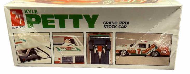 Ertl 1:25 Scale Kyle Petty Grand Prix Stock Car