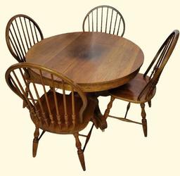 Round Oak Pedestal Table & 4 Chairs