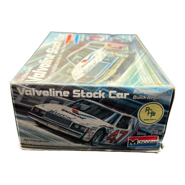 Monogram 1/24 Model Kit Ron Bouchard’s Valvoline