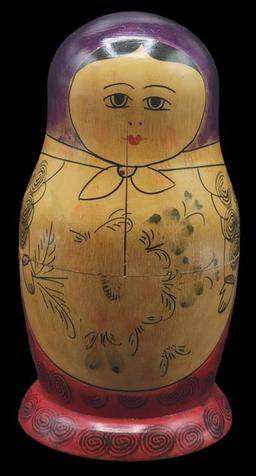 (2) Russian Nesting Dolls