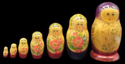 (2) Russian Nesting Dolls