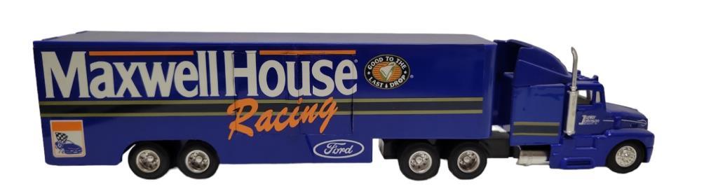Racing Champions 64 Scale Die Cast Cab