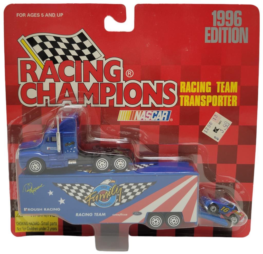 Racing Champions Racing Team Transporter(includes