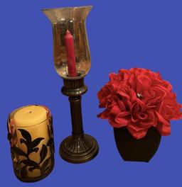 Assorted Decorative Accessories: Floral
