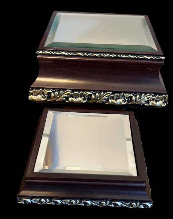 (2) Mirrored Pedestals & Porcelain Bird by Andrea