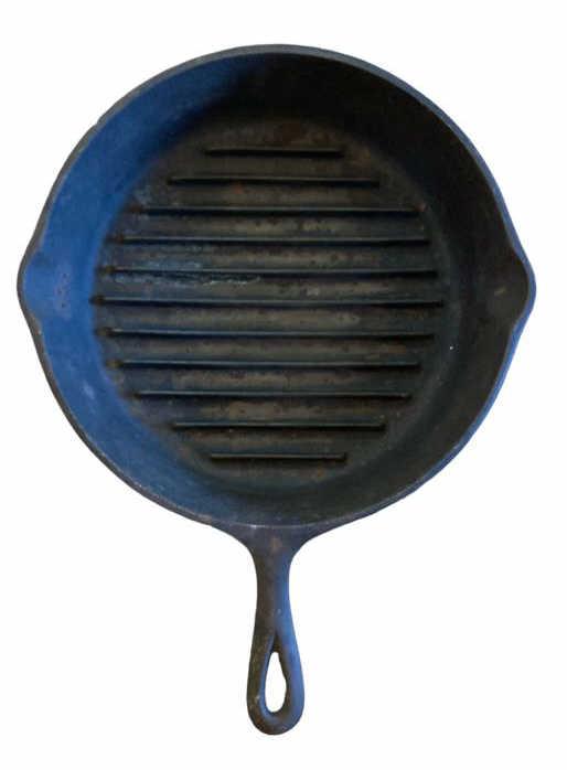 TB Cast Iron Skillet No. 9