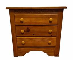 3-Drawer Night Stand—Shaker Ridge by Kincaid—27"