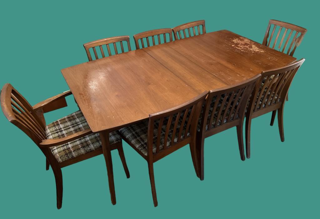 Dining Table With (2) Leaves & (8) Chairs—Table