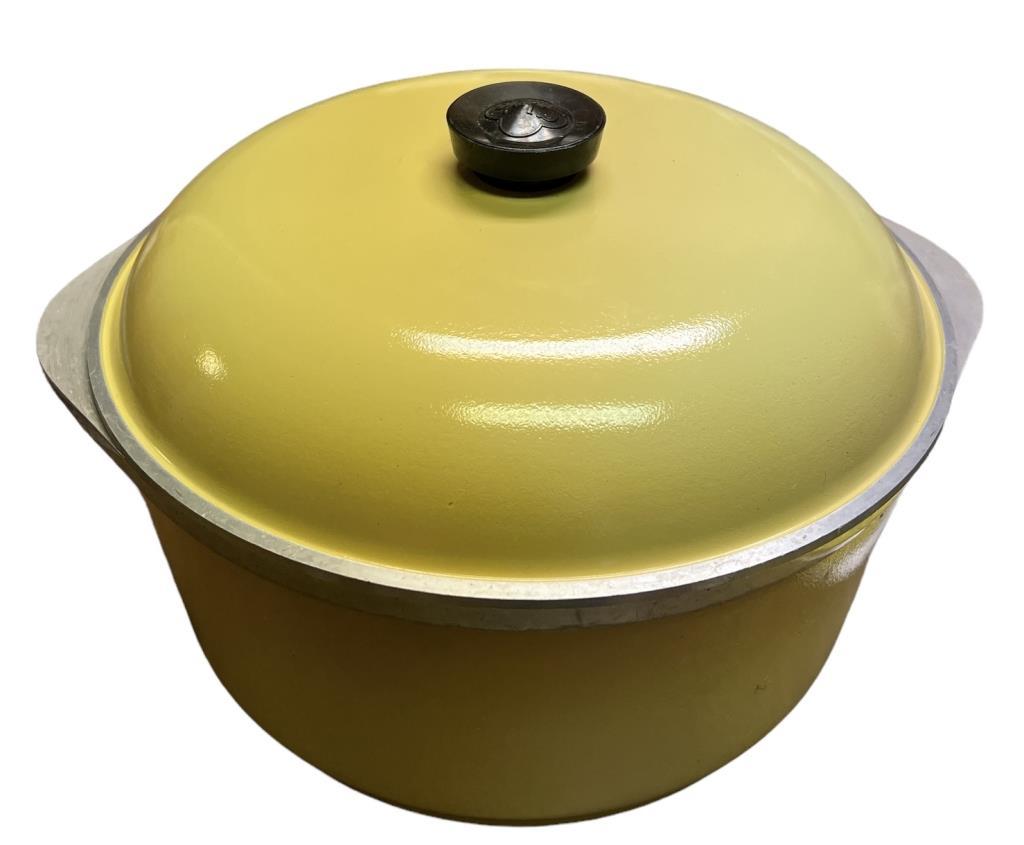 Vintage Club Aluminum Dutch Oven